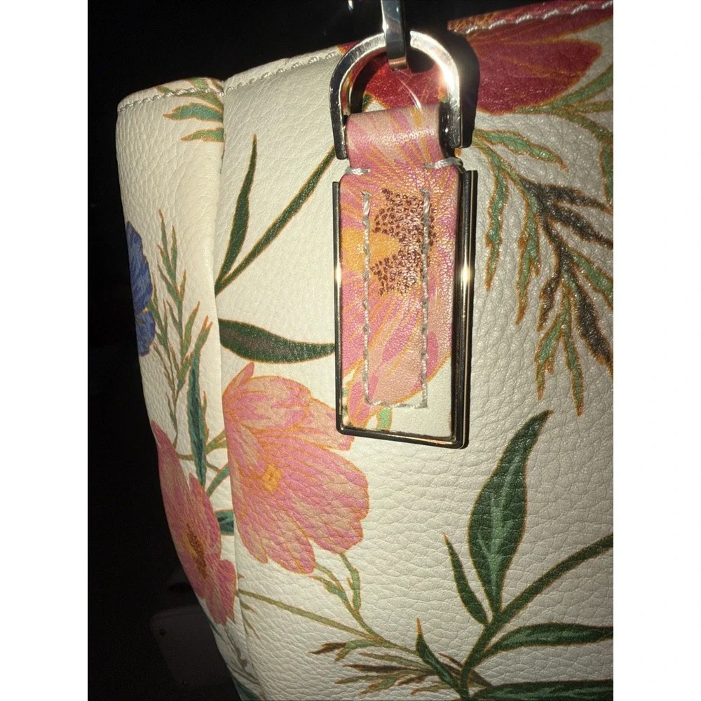 Kate Spade Kingston Drive Blossom Vivian Cream Multi Floral Leather Purse